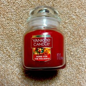 NWOT 3.7 oz Home for the Holidays Yankee Candle